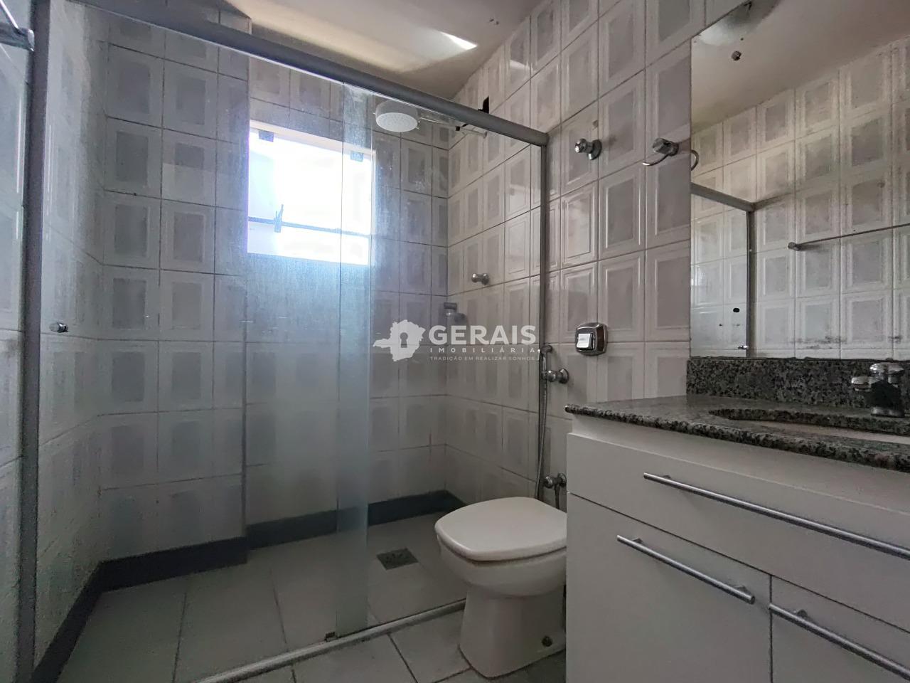 Apartamento para aluguel no CENTRO: 08- BANHO SUÍTE 01