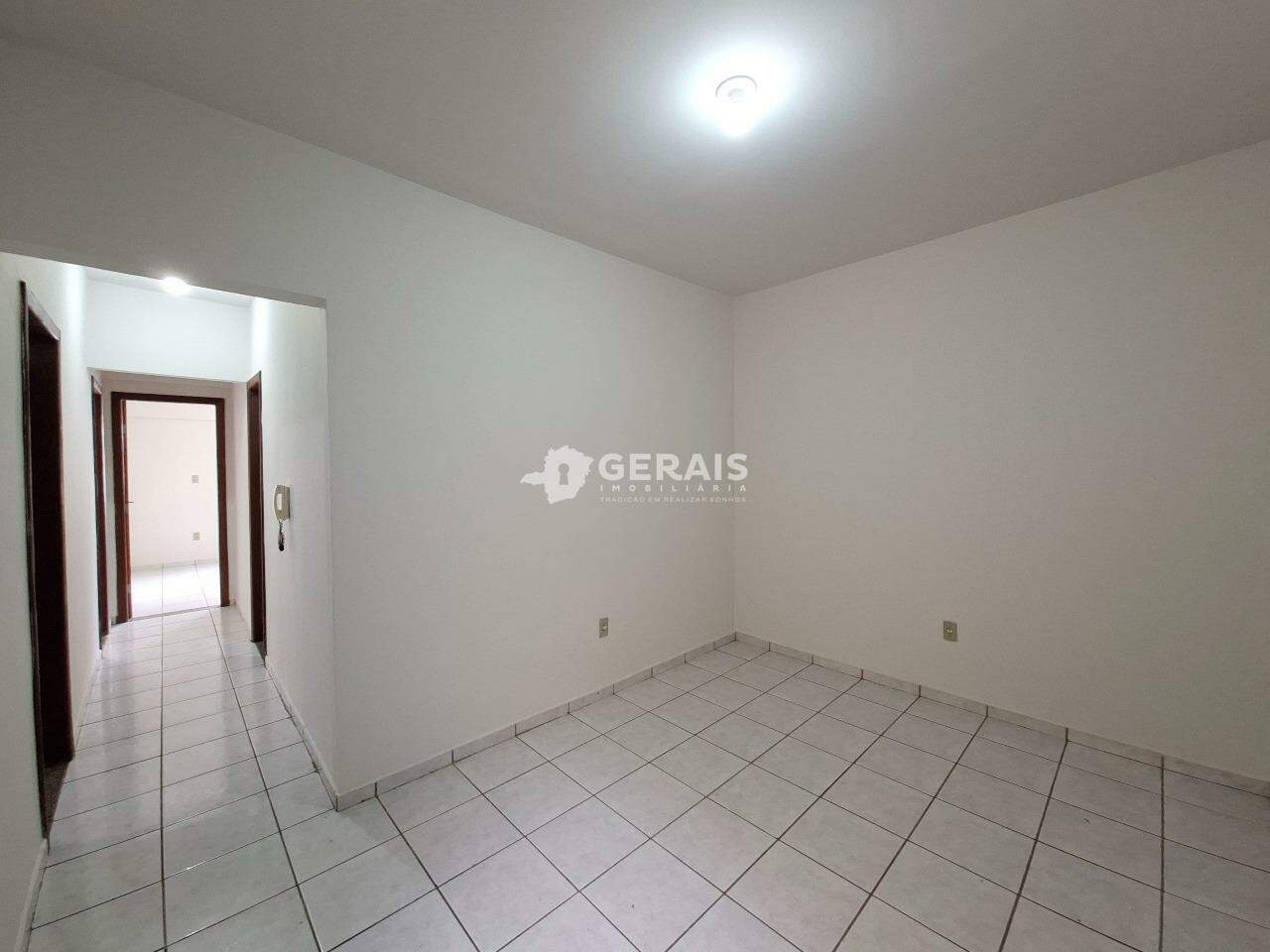 Apartamento para aluguel no CENTRO: 03- SALA