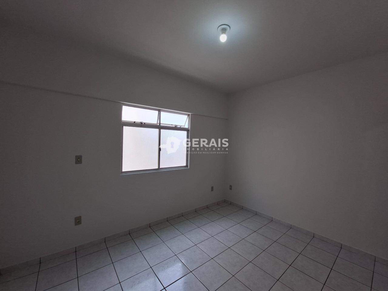 Apartamento para aluguel no CENTRO: 05- QUARTO SUÍTE
