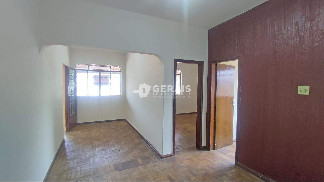 Casa para aluguel no CATALÃO: 04- SALA