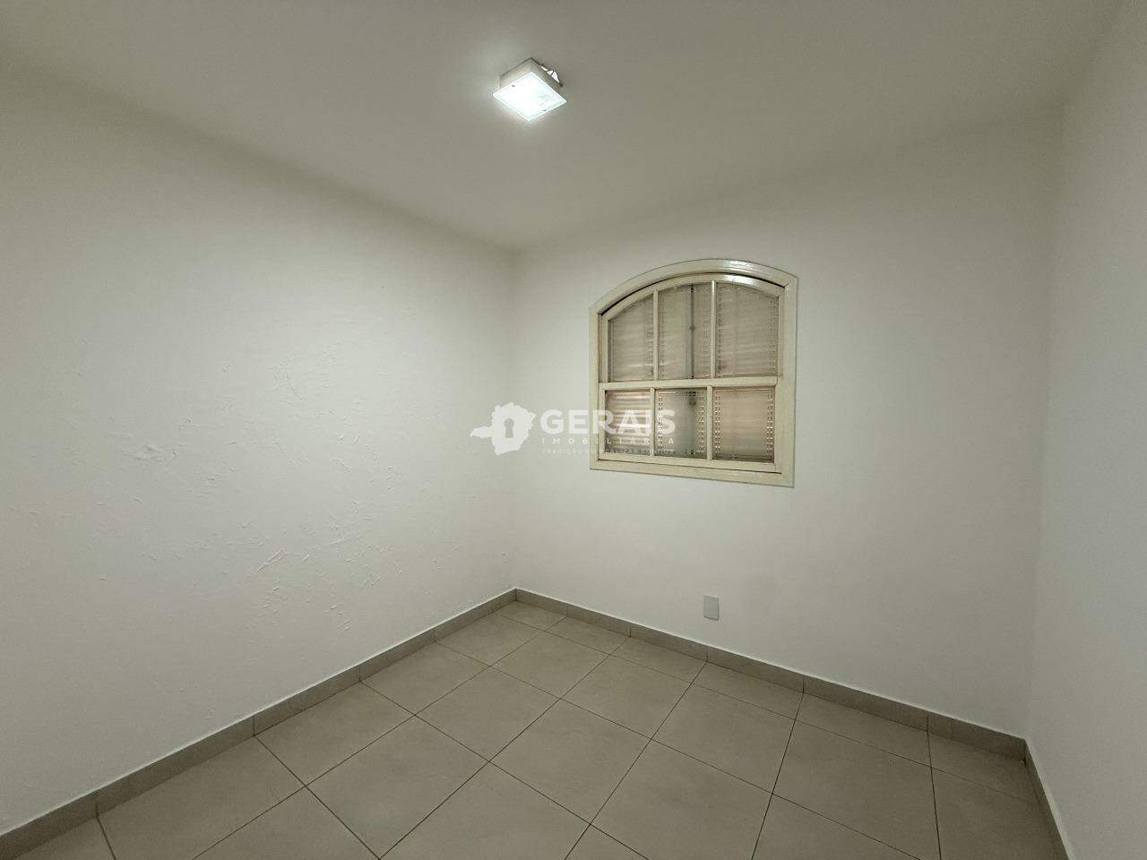 Casa para aluguel no IPIRANGA: 08 - QUARTO 02