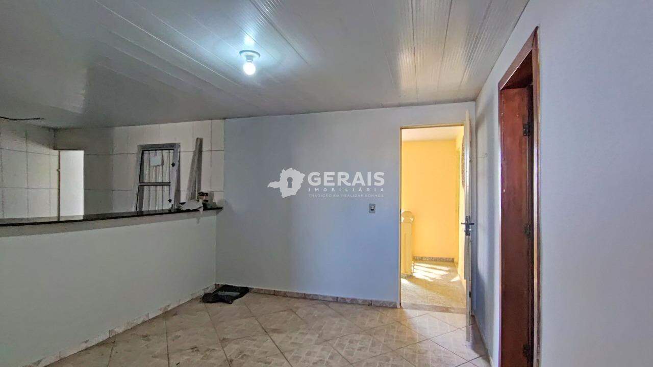 Apartamento para aluguel no PARAÍSO: 04 - SALA