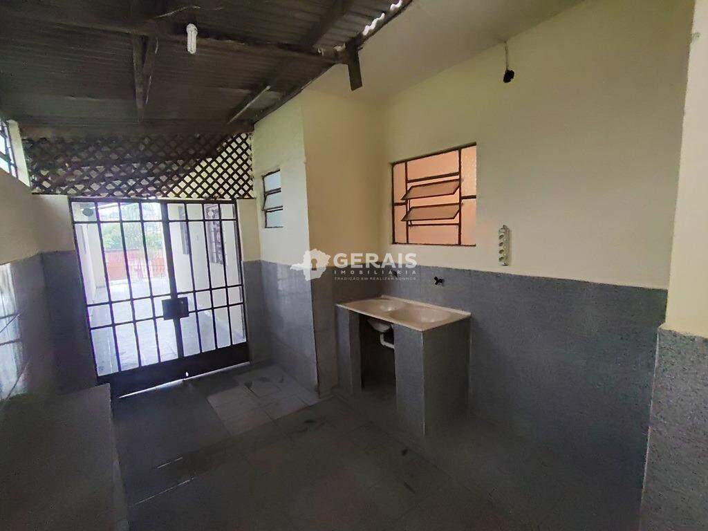 Casa para aluguel no CIDADE JARDIM: 09- ÁREA DE SERVIÇO 01