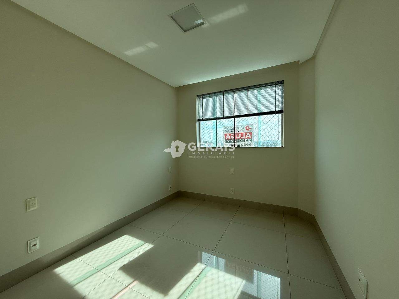 Apto Cobertura Triplex para aluguel no CENTRO: 09- QUARTO 02 