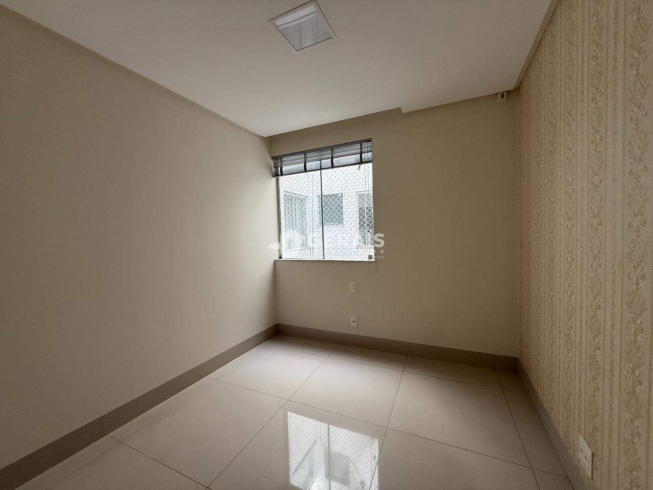 Apto Cobertura Triplex para aluguel no CENTRO: 08- QUARTO 01 