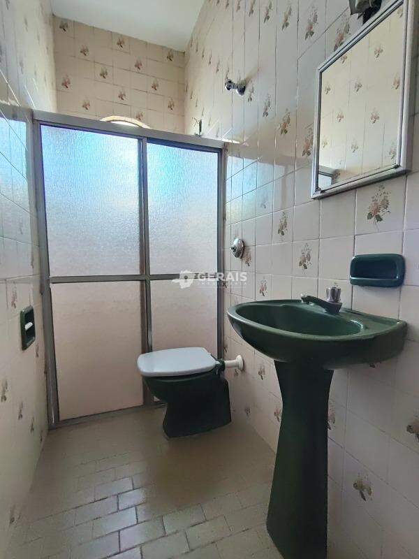 Casa para aluguel no PLANALTO: 08 - BANHO SUÍTE