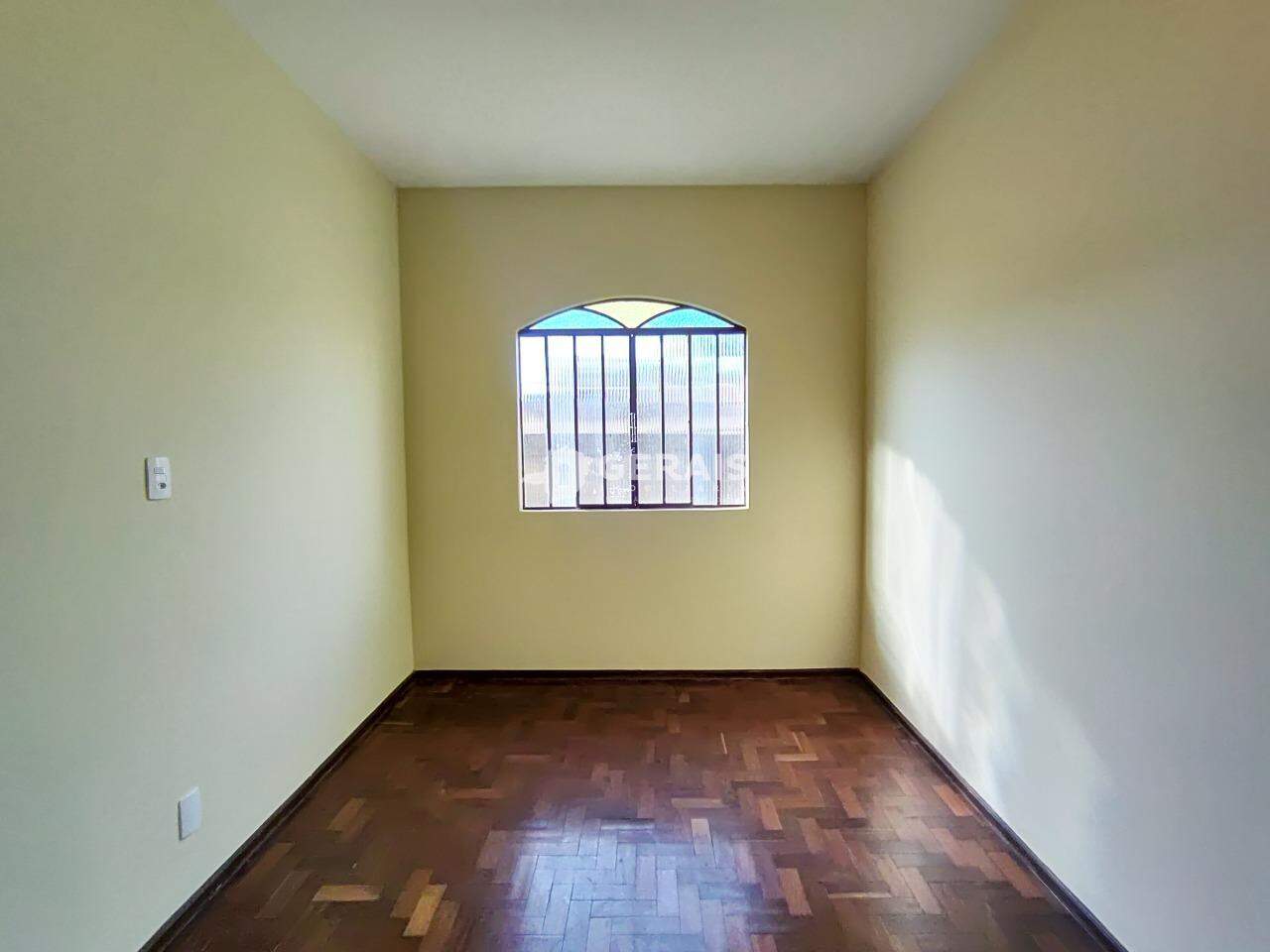 Casa para aluguel no PLANALTO: 05 - QUARTO 02