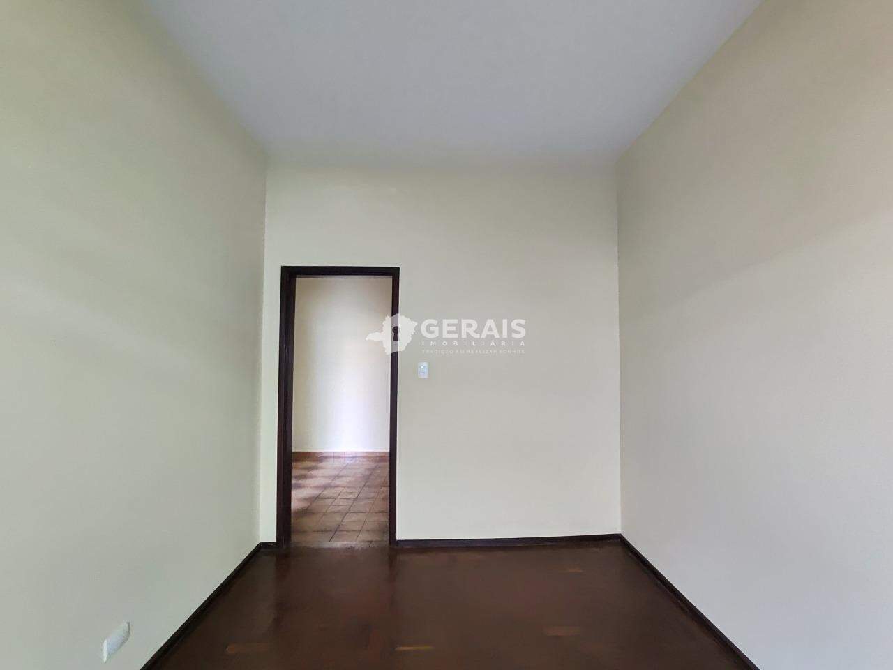 Casa para aluguel no PLANALTO: 03 - SALA