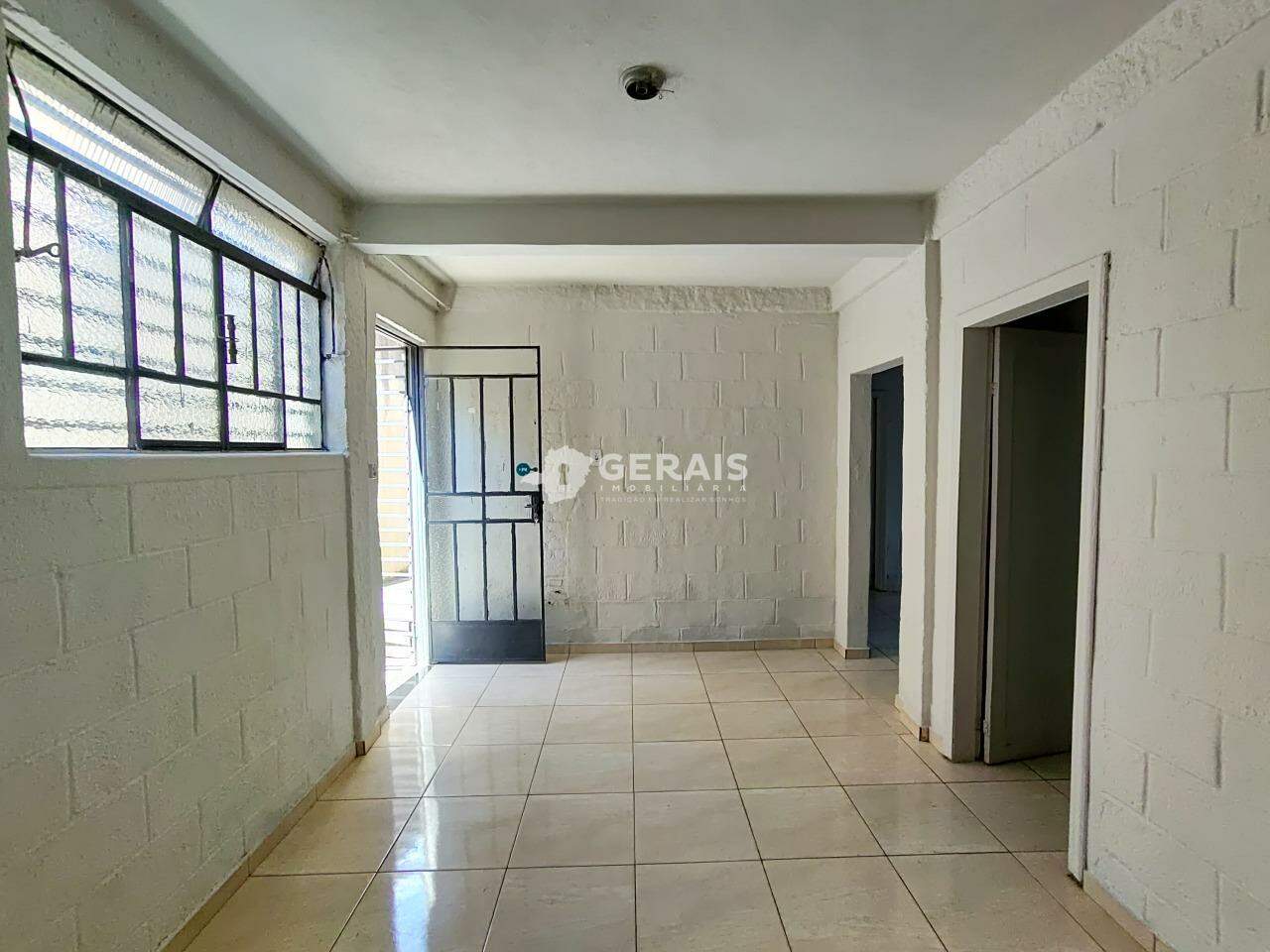 Casa para aluguel no AFONSO PENA: 04 - SALA