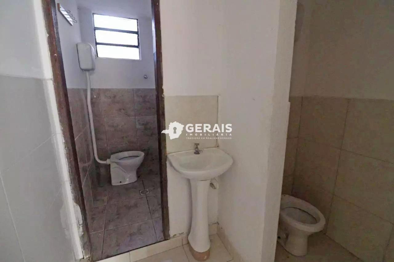 Loja para aluguel no SANTA ROSA: 07 - BANHEIRO