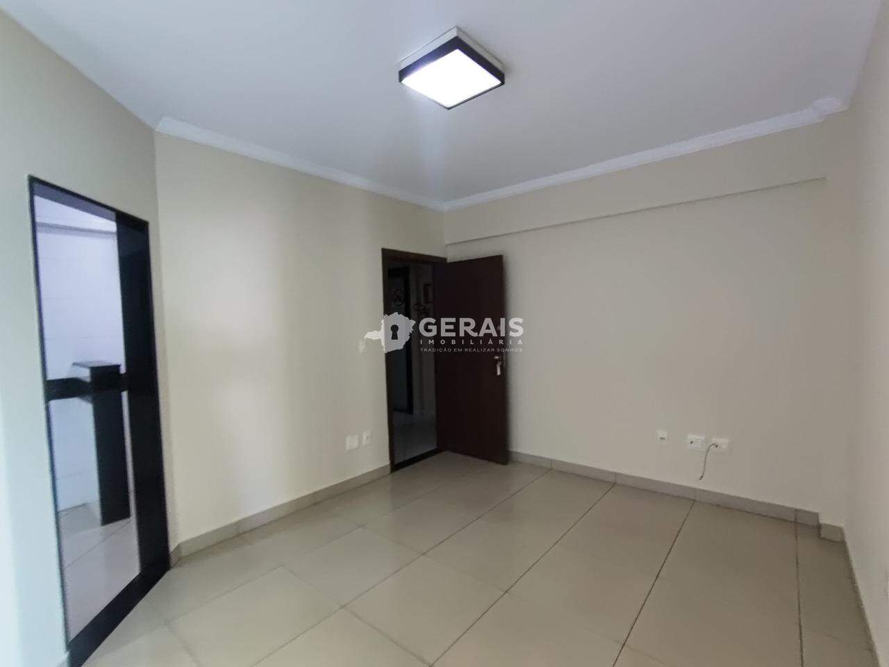 Apartamento para aluguel no CENTRO: 03- SALA