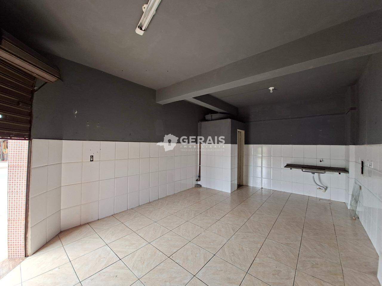 Loja para aluguel no NAÇÕES: 04- LOJA 