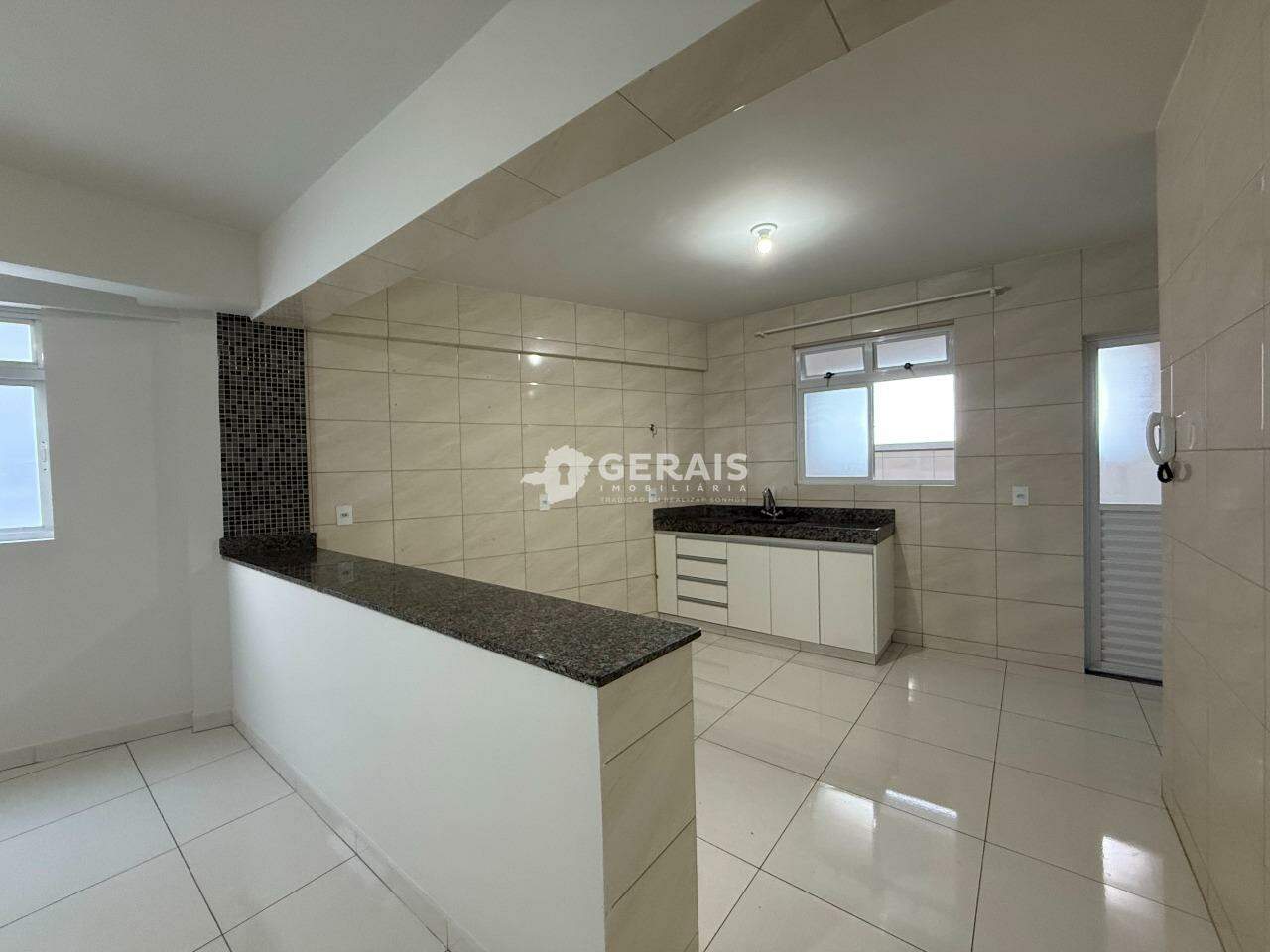 Apartamento para aluguel no CENTRO: 05- COZINHA