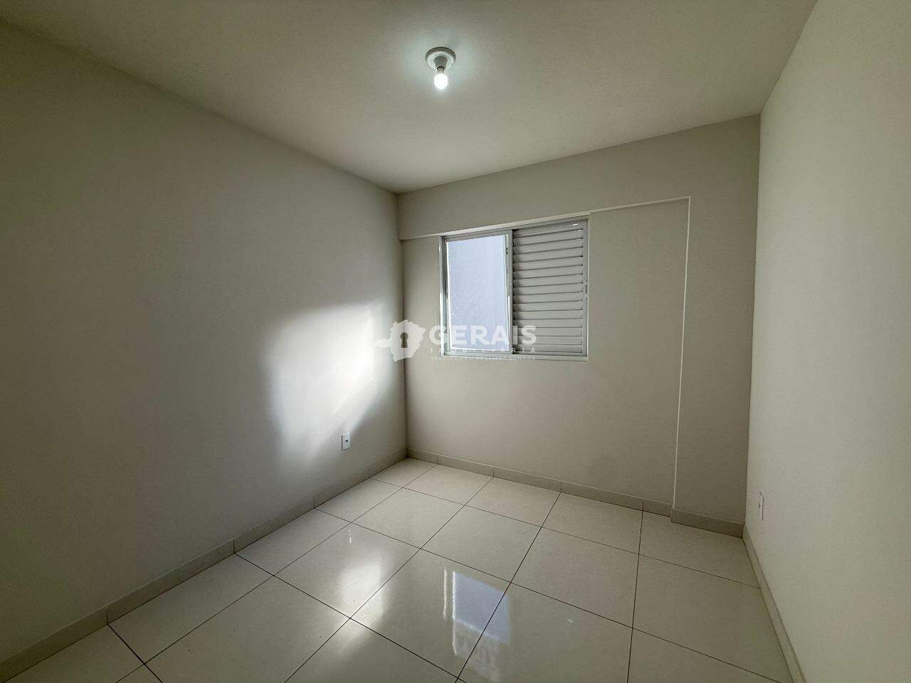 Apartamento para aluguel no CENTRO: 07- QUARTO 01