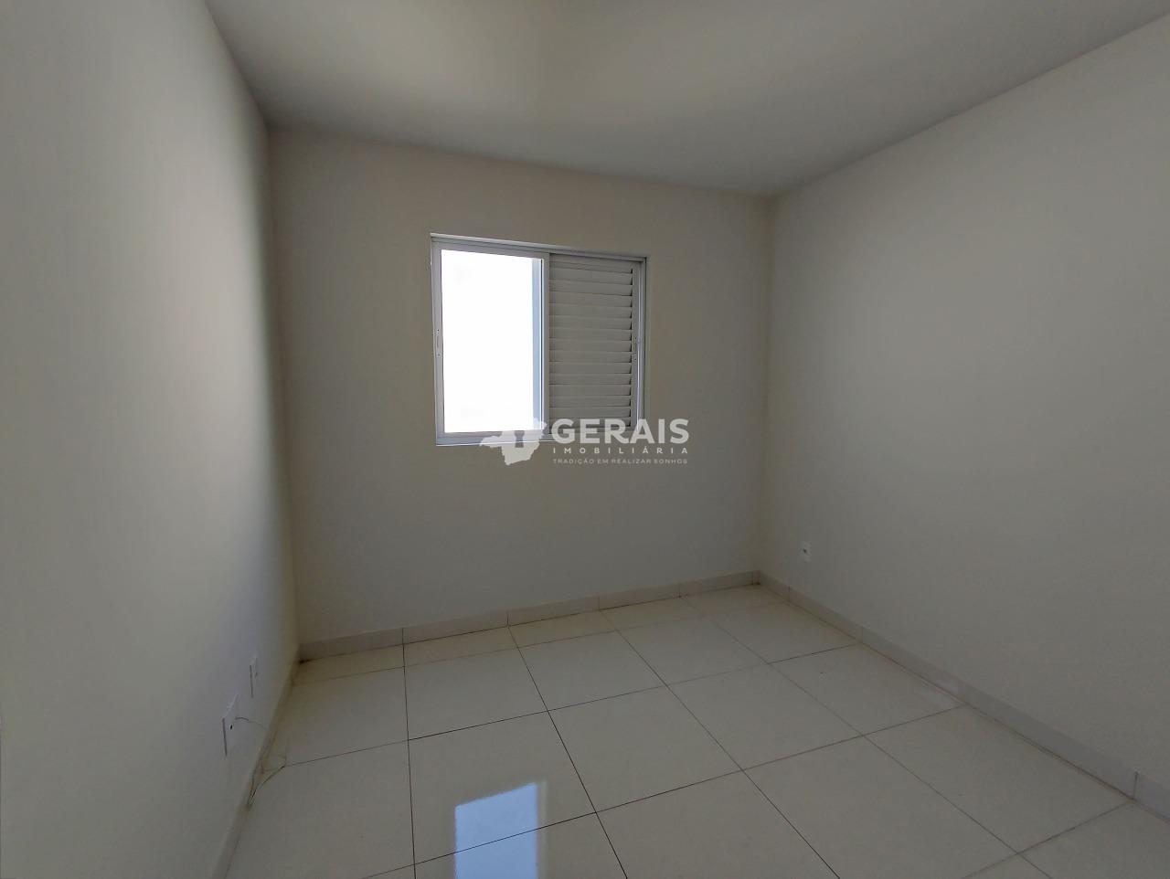 Apartamento para aluguel no CENTRO: 05- QUARTO 01