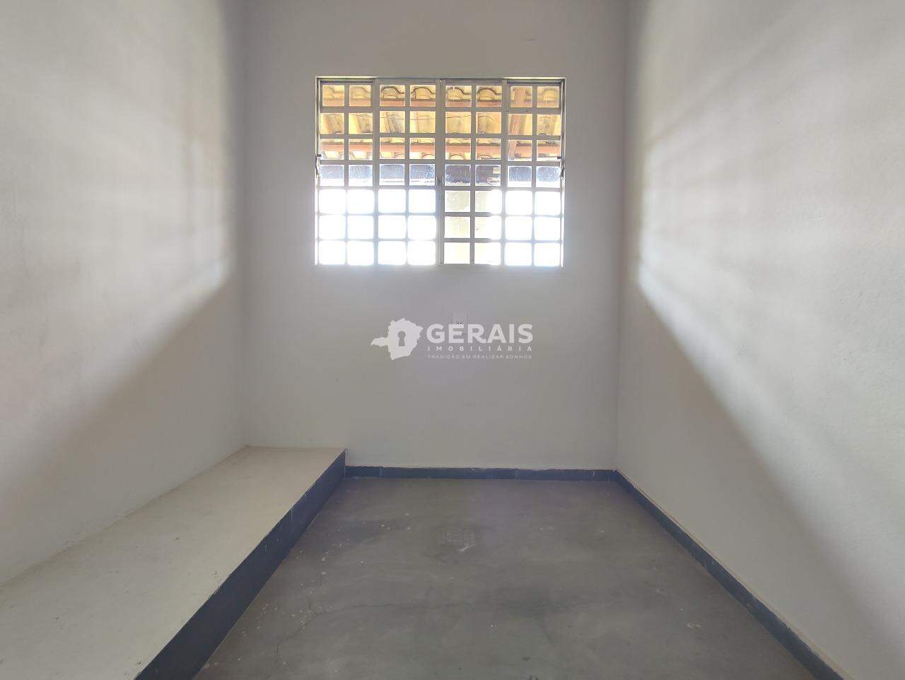Casa para aluguel no IPIRANGA: 05- QUARTO 01