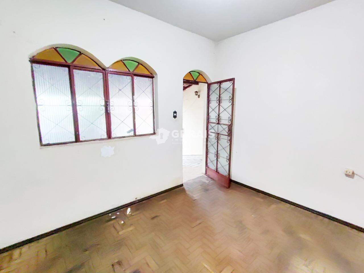 Casa para aluguel no BOM PASTOR: 03- SALA 