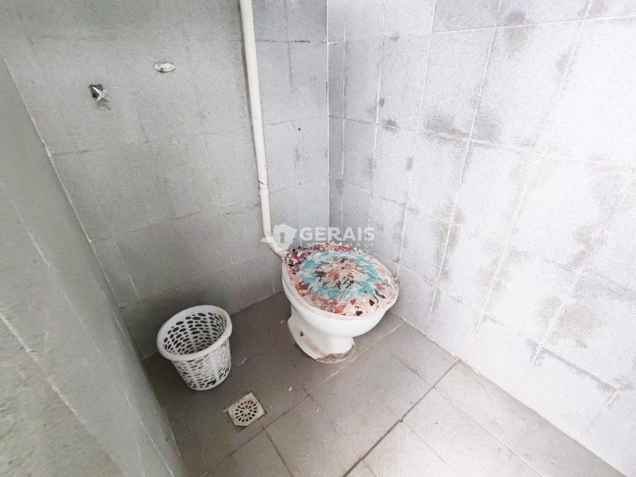 Casa para aluguel no BOM PASTOR: 09- LAVABO 