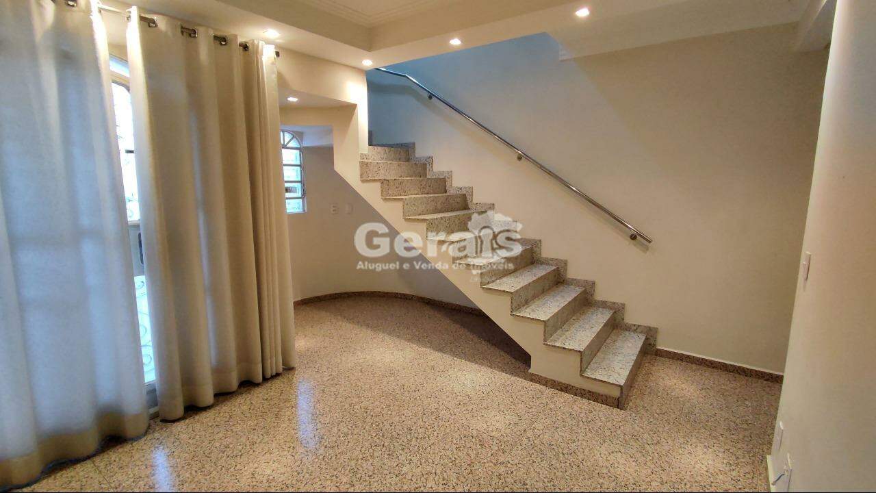 Casa para aluguel no PLANALTO: 04 - SALA 1º PAVIMENTO