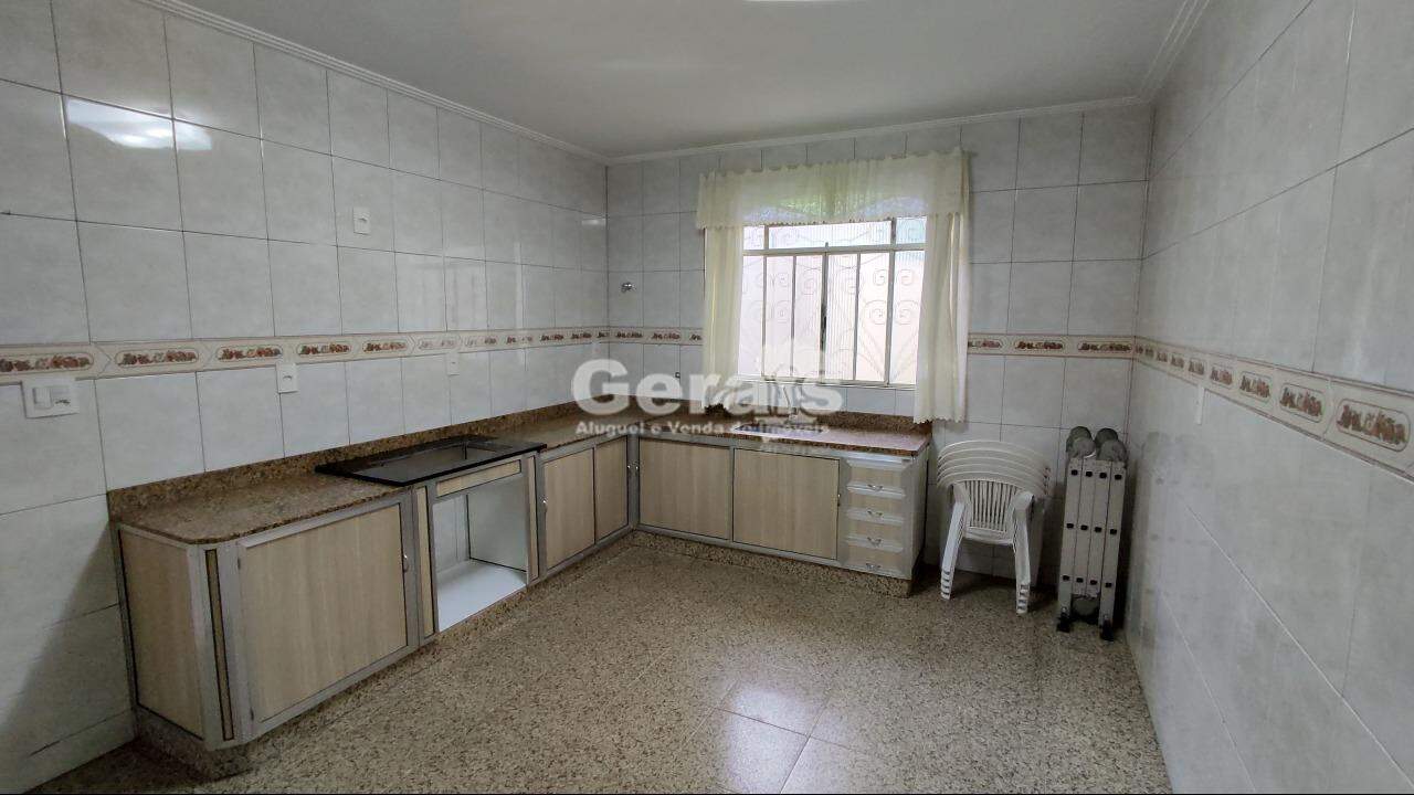 Casa para aluguel no PLANALTO: 07 - COZINHA