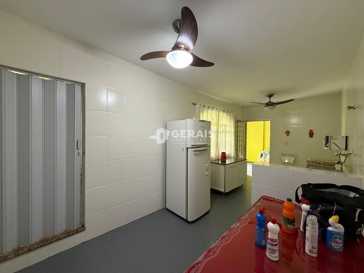 Casa à venda no ICARAI: 07- COZINHA 