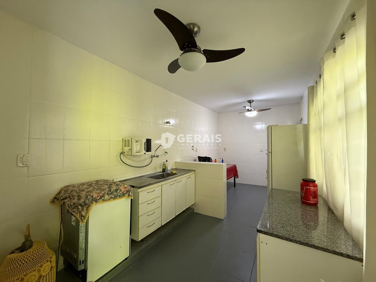 Casa à venda no ICARAI: 06- COZINHA