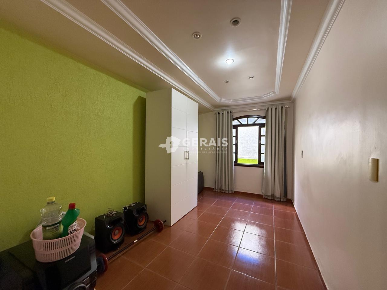 Casa à venda no ICARAI: 09- QUARTO 02