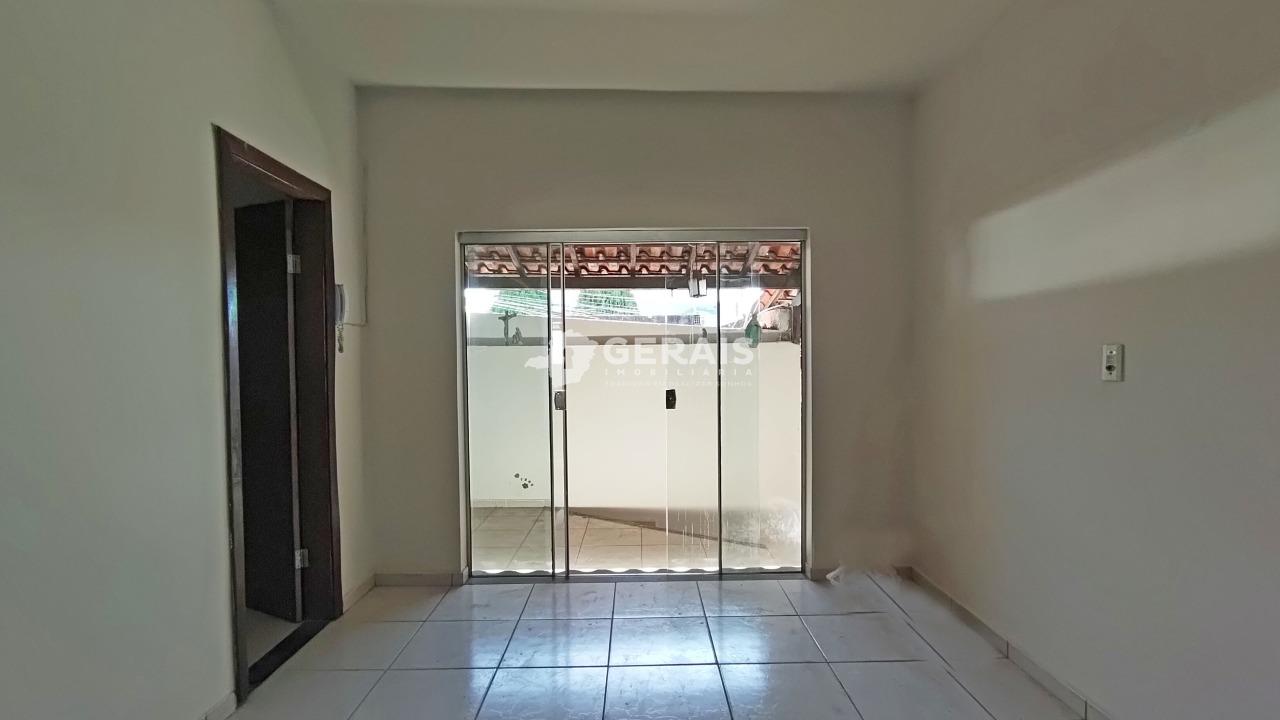 Casa para aluguel no BOM PASTOR: 08 - SALA