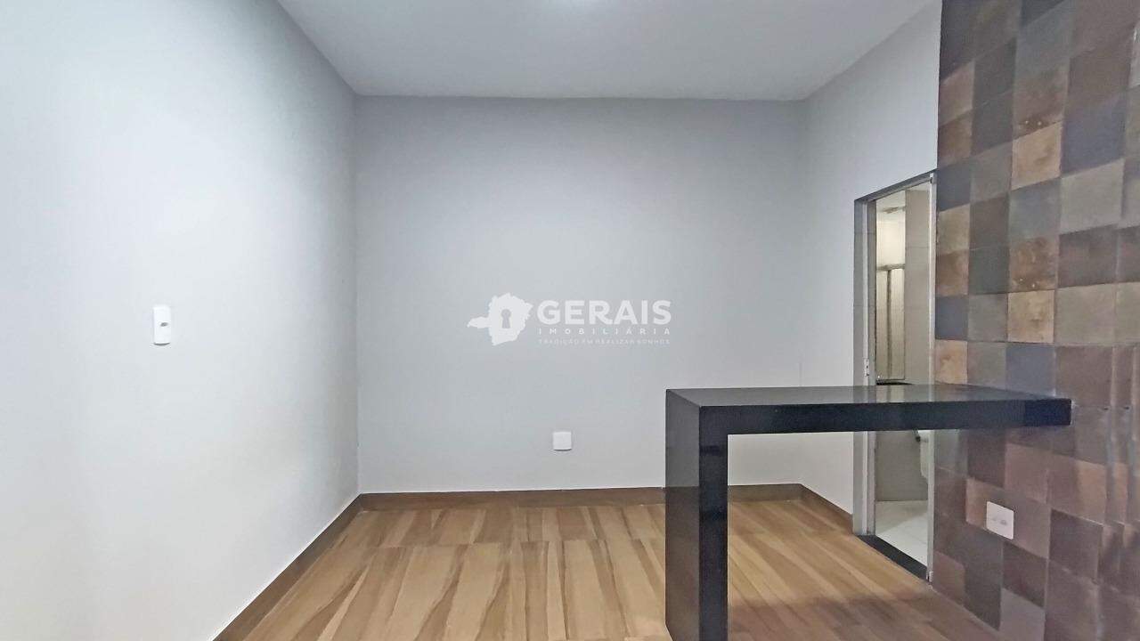 Casa para aluguel no PORTO VELHO: 03- SALA
