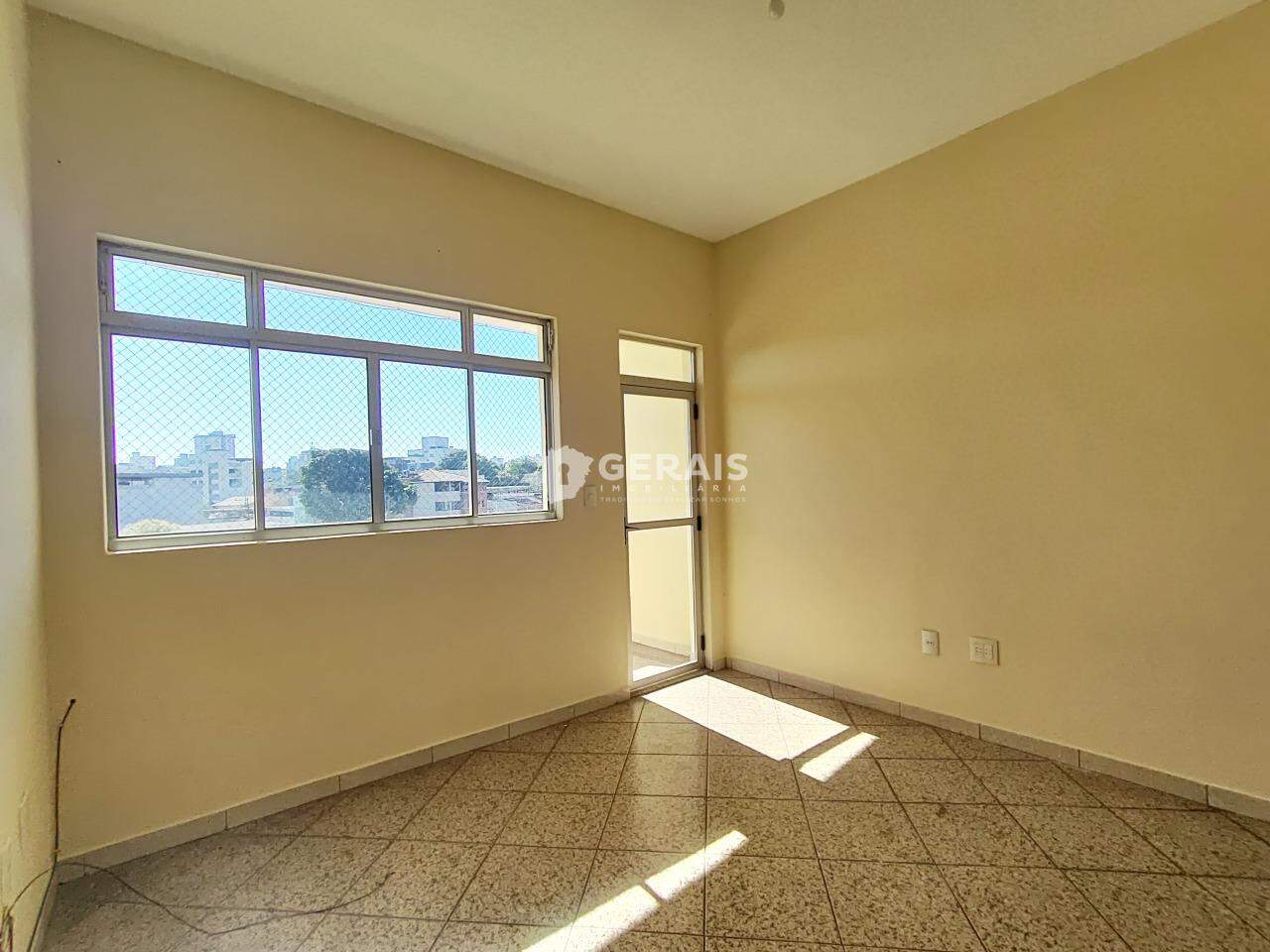 Apartamento para aluguel no PLANALTO: 03- SALA
