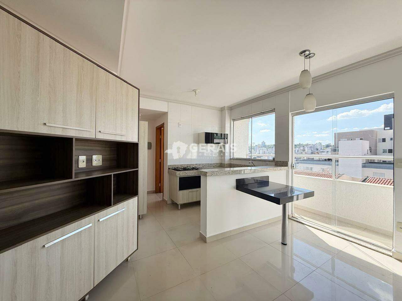 Apartamento à venda no CENTRO: 05 - COZINHA