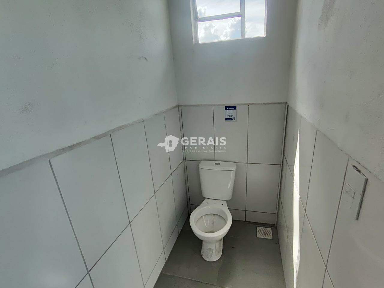 Lote para aluguel no ITAI: 05 - BANHEIRO 01