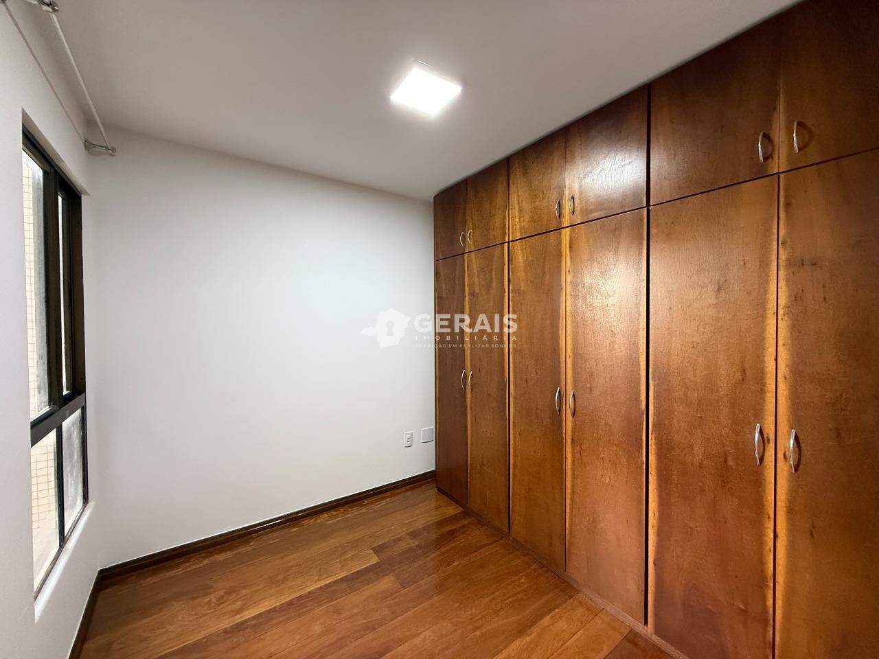 Apartamento para aluguel no CENTRO: 09- QUARTO 02