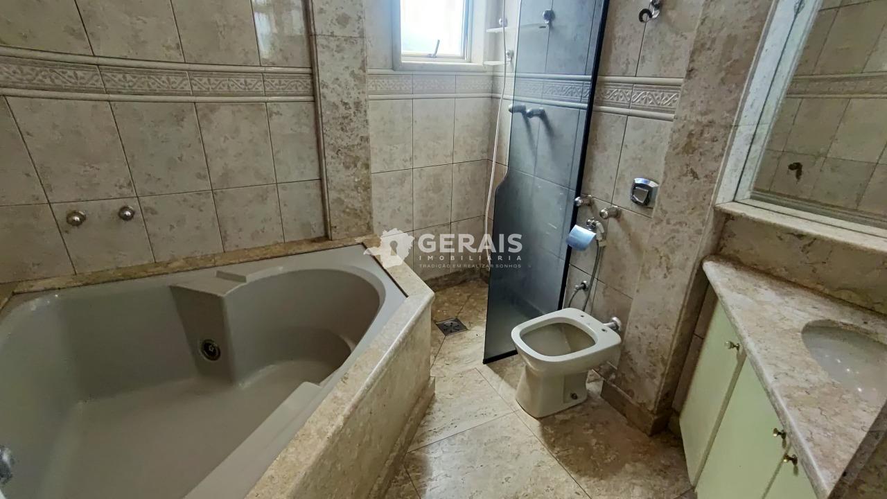 Apto Cobertura para aluguel no CENTRO: 06- BANHO SUÍTE 01