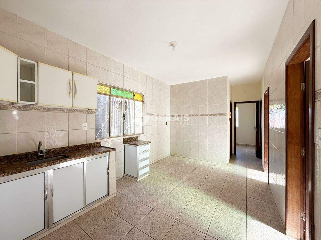Casa à venda no DONA ROSA: 03 - COZINHA