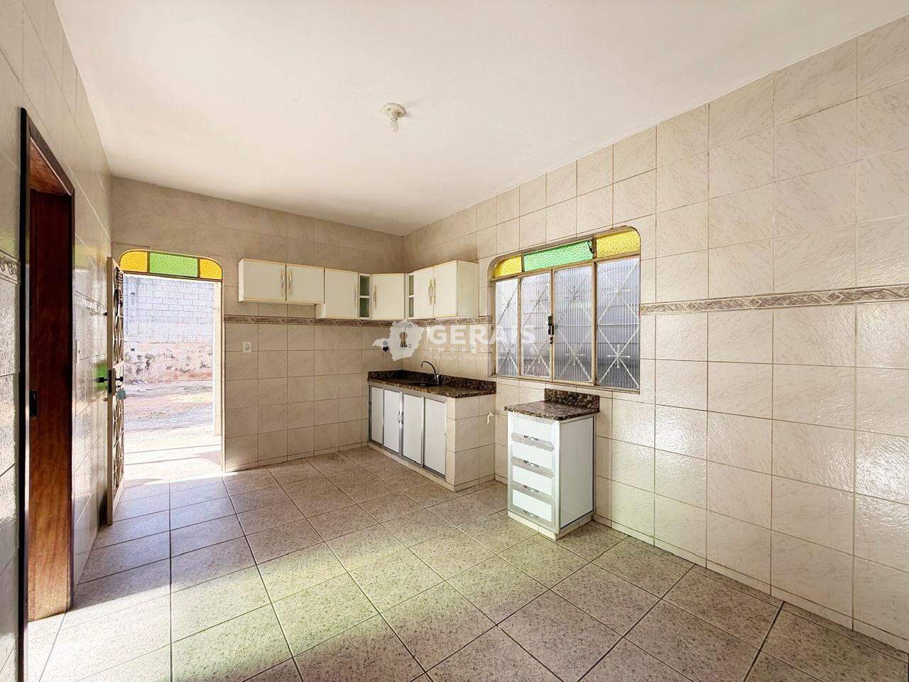 Casa à venda no DONA ROSA: 04 - COZINHA
