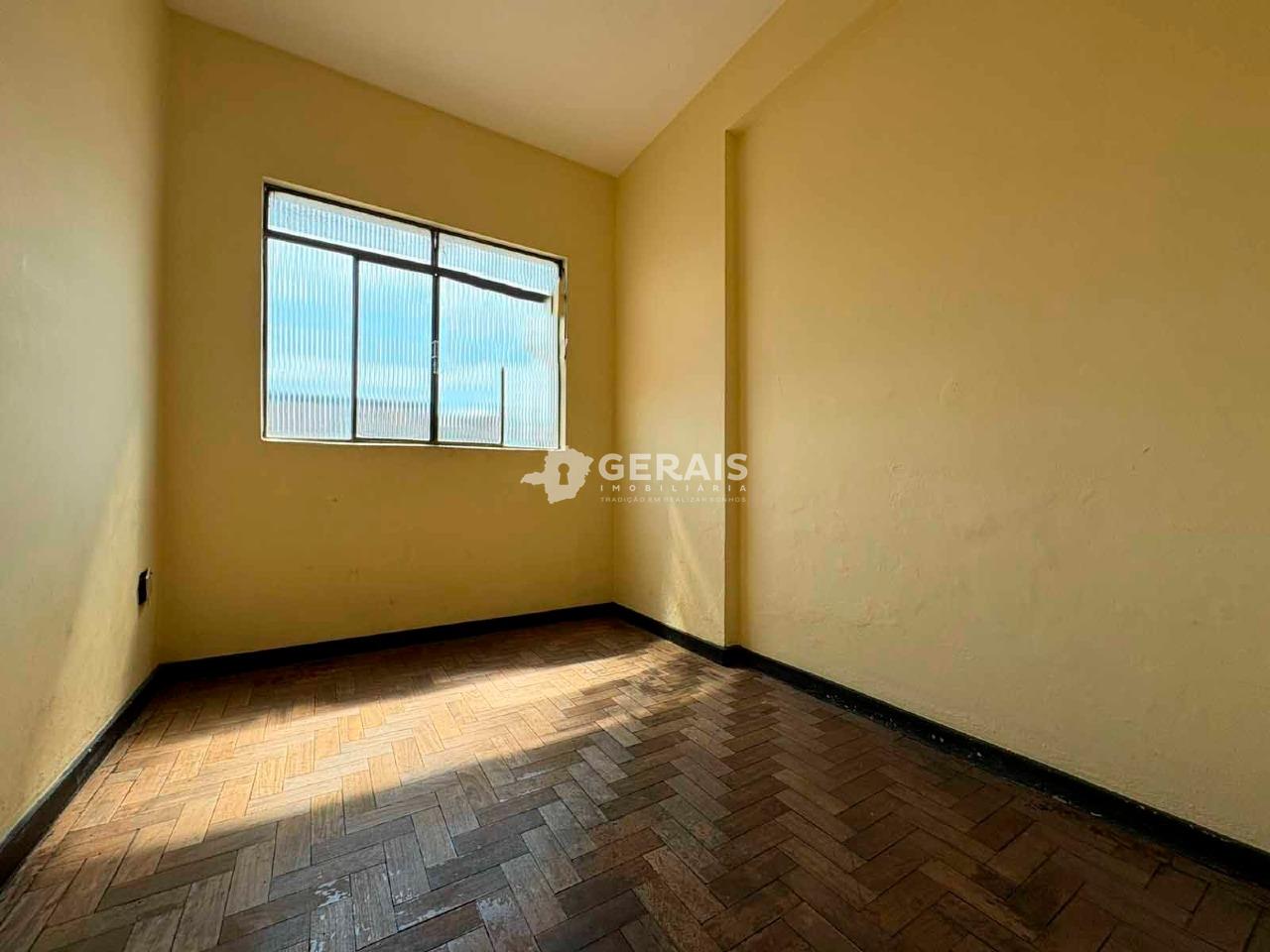 Apartamento para aluguel no CENTRO: 06 - QUARTO 01