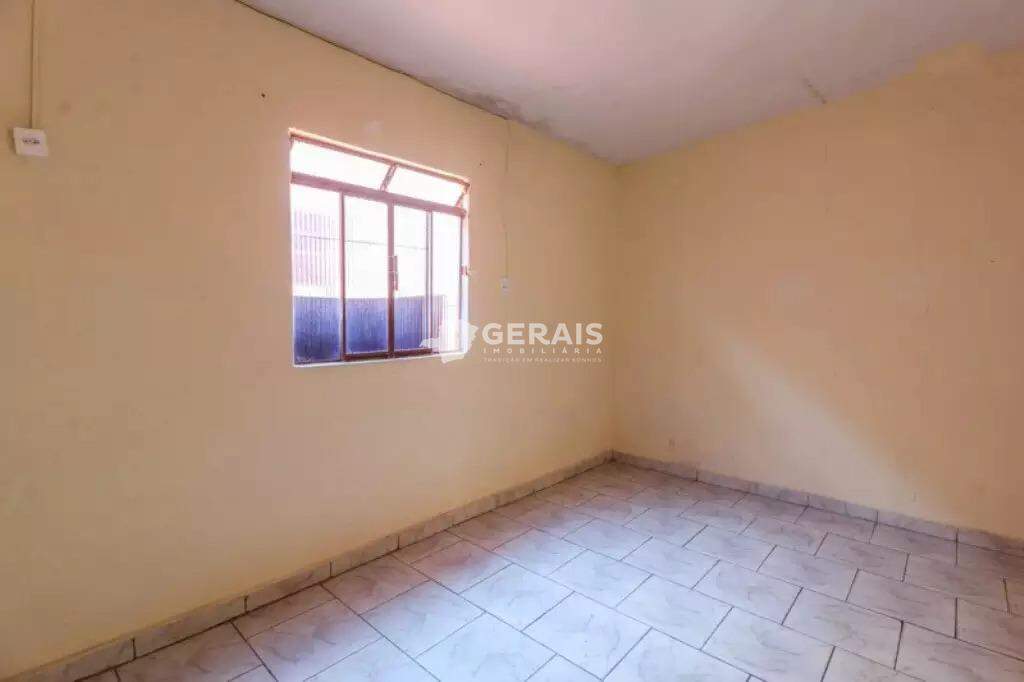 Casa à venda no BOM PASTOR: 08- QUARTO SUÍTE