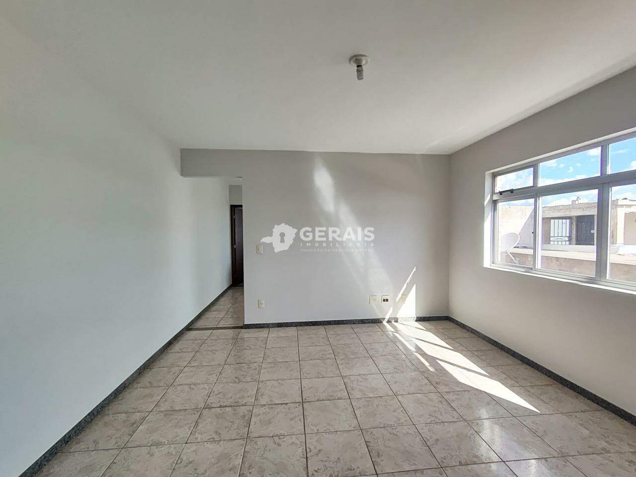 Apartamento para aluguel no CENTRO: 03 - SALA