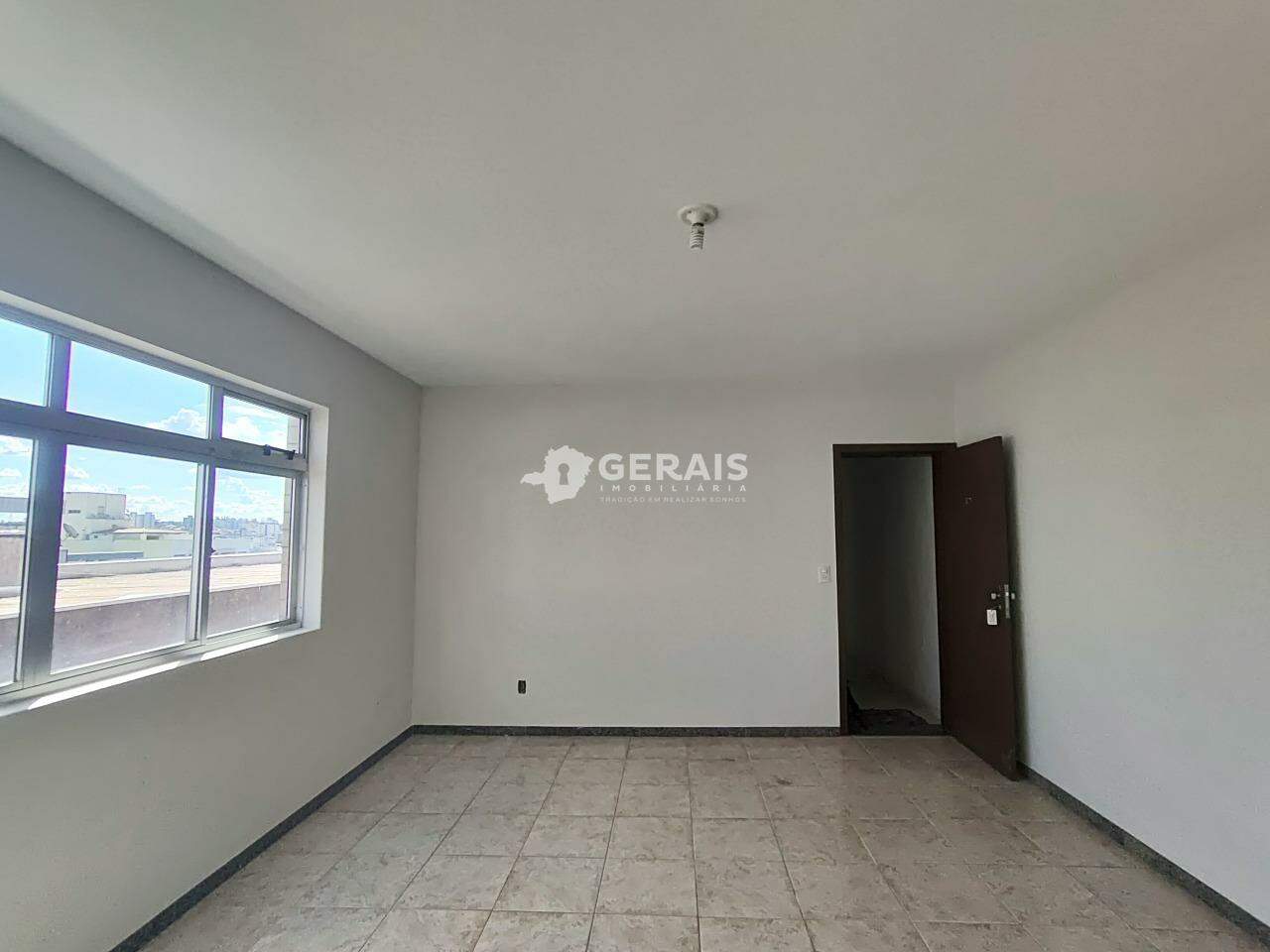 Apartamento para aluguel no CENTRO: 04 - SALA