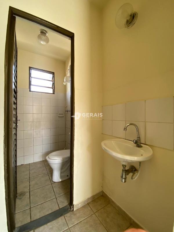 Casa para aluguel no RESIDENCIAL LAGOA DOS MANDARINS: 06- BANHO SOCIAL