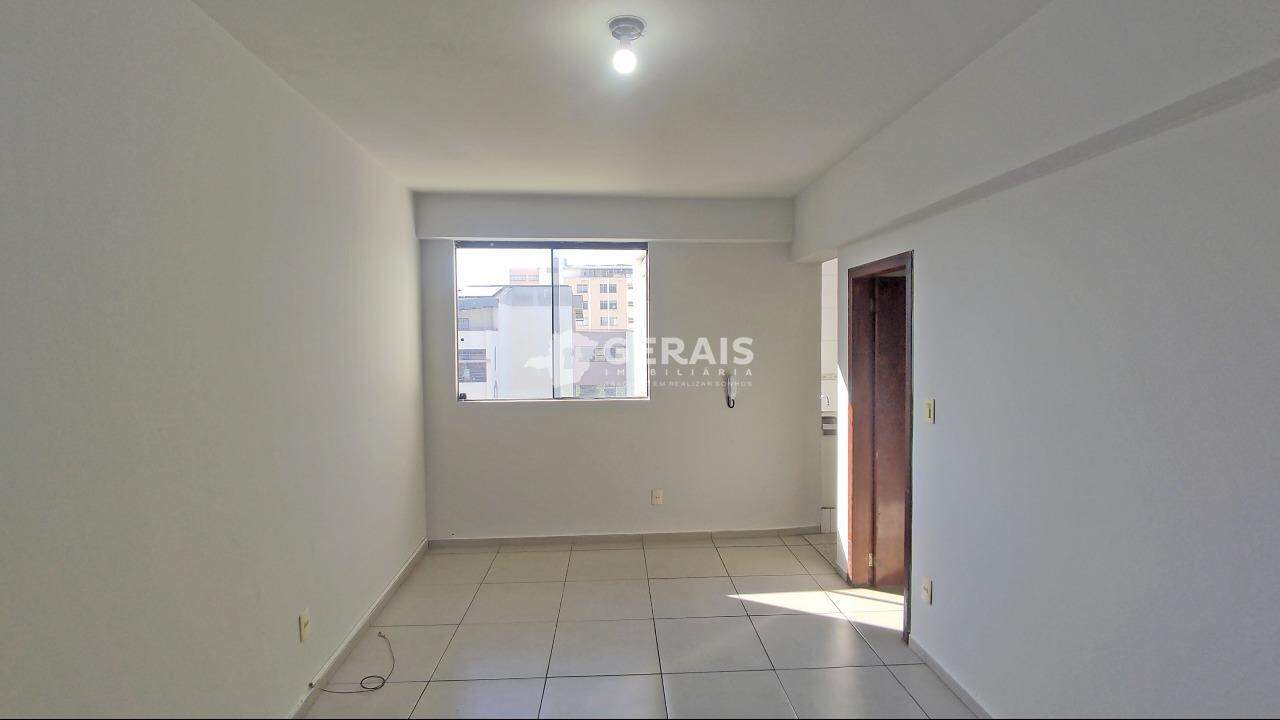 Apartamento para aluguel no CENTRO: 03 - SALA