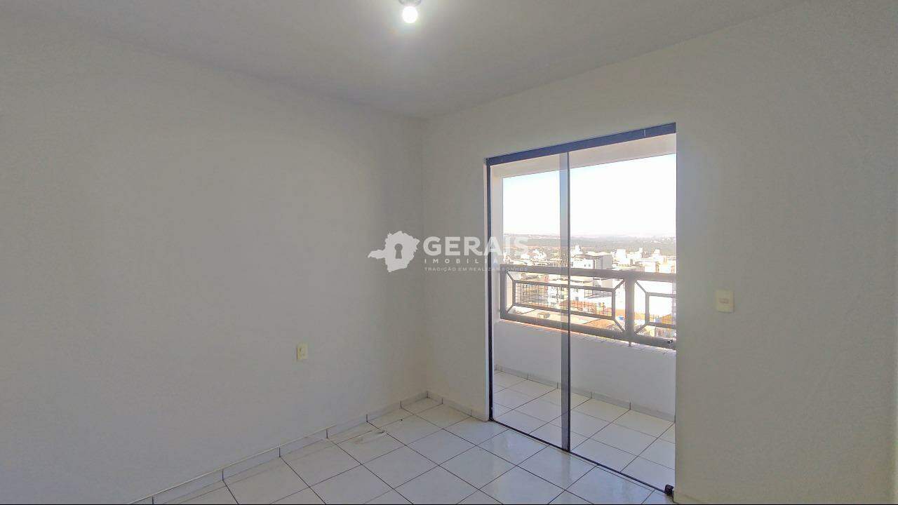 Apartamento para aluguel no CENTRO: 07 - QUARTO 02