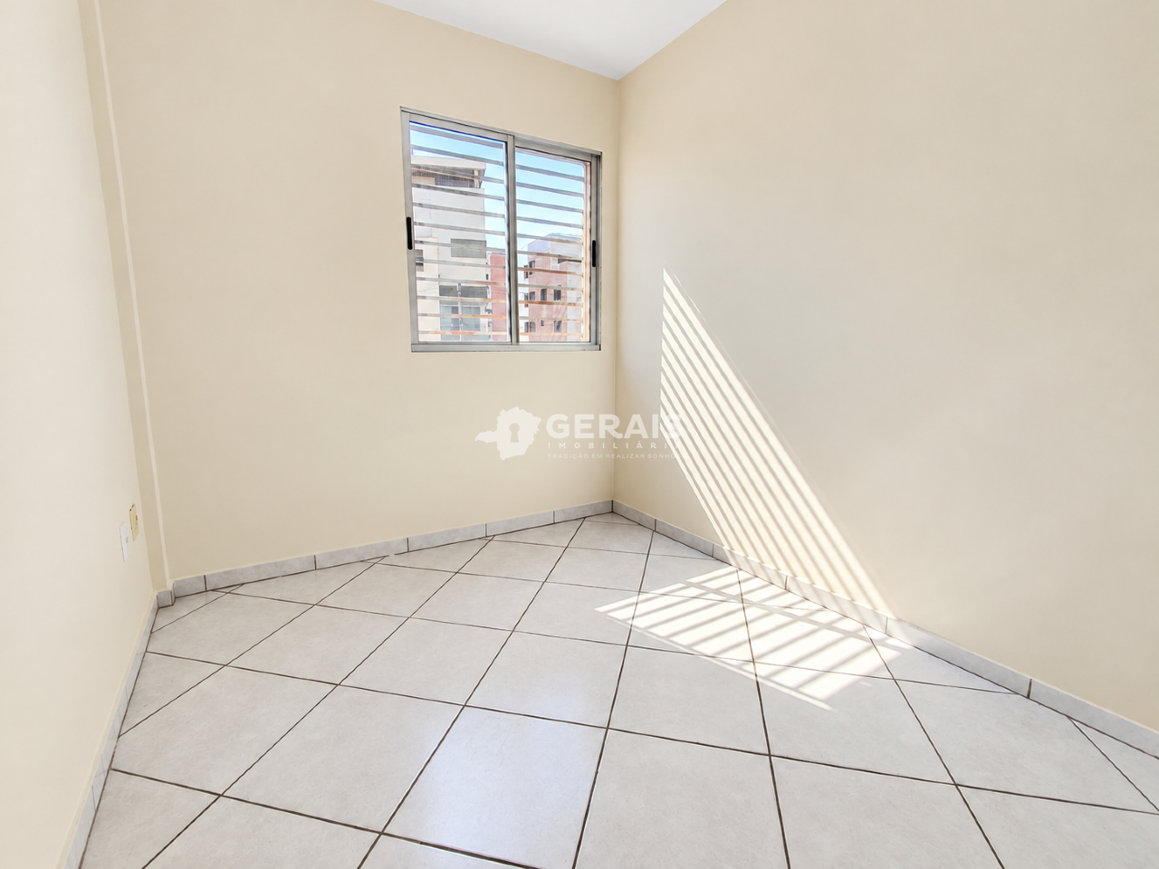 Apartamento à venda no CENTRO: 07- QUARTO 02