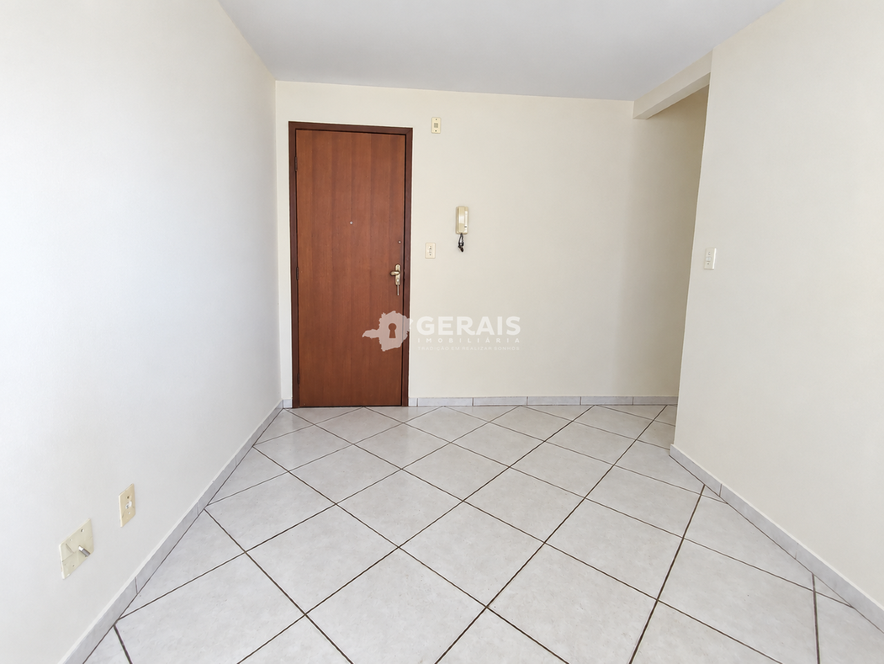 Apartamento à venda no CENTRO: 03- SALA