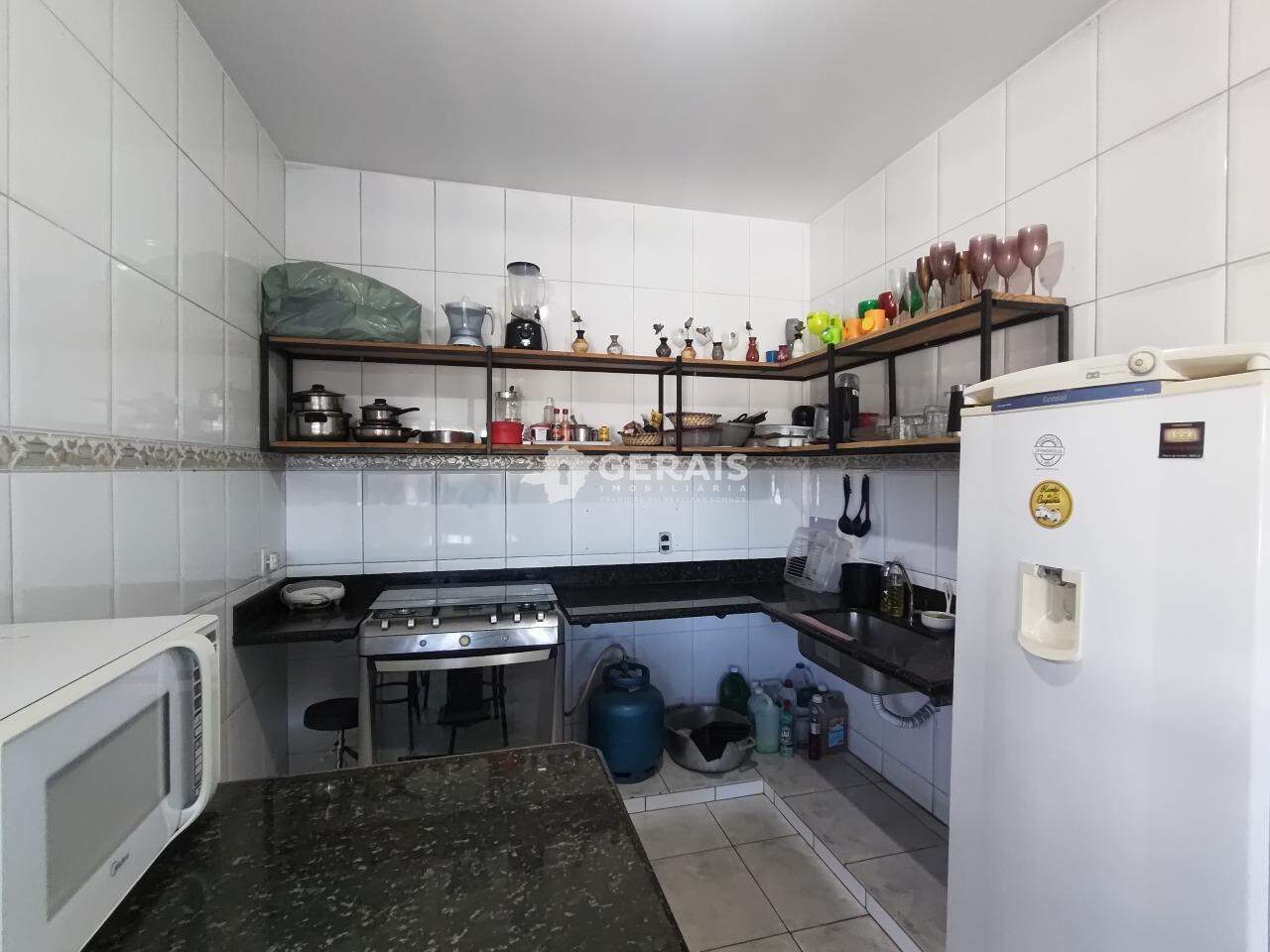 Casa para aluguel no BOM PASTOR: 07- COZINHA
