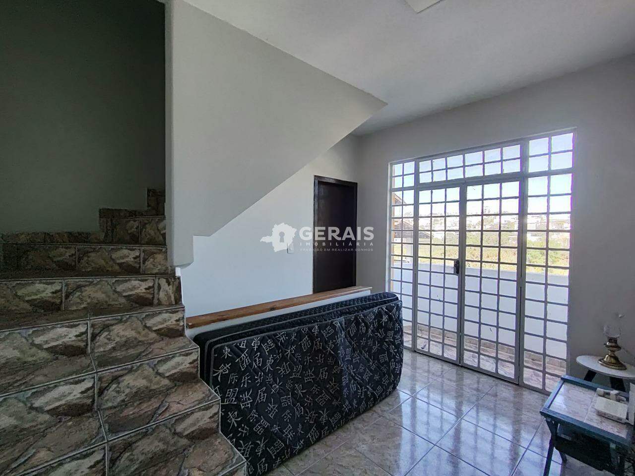 Casa para aluguel no BOM PASTOR: 08- SALA 2° PISO