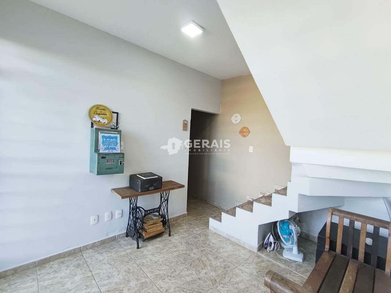 Casa para aluguel no BOM PASTOR: 04- SALA