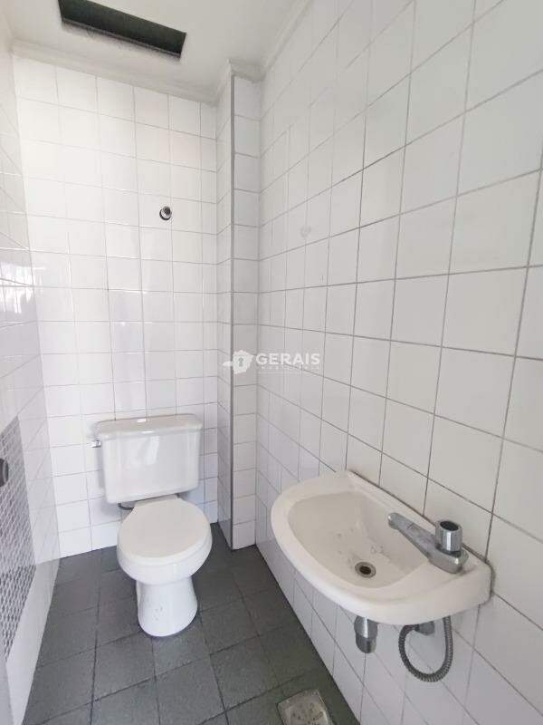 Sala para aluguel no CENTRO: 06- BANHEIRO