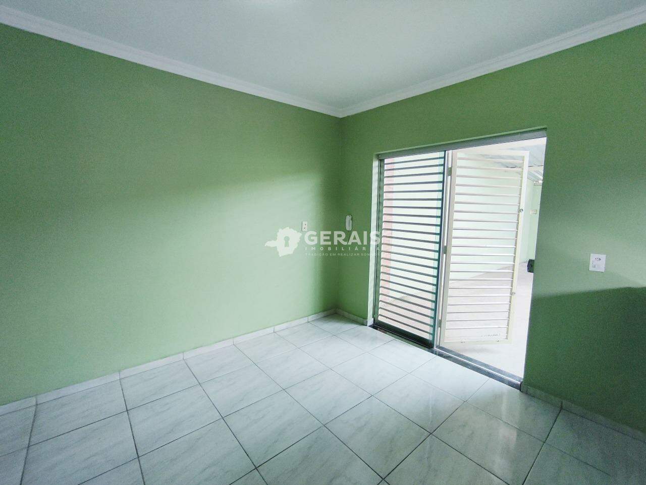 Casa para aluguel no SANTA LÚCIA: 03- SALA